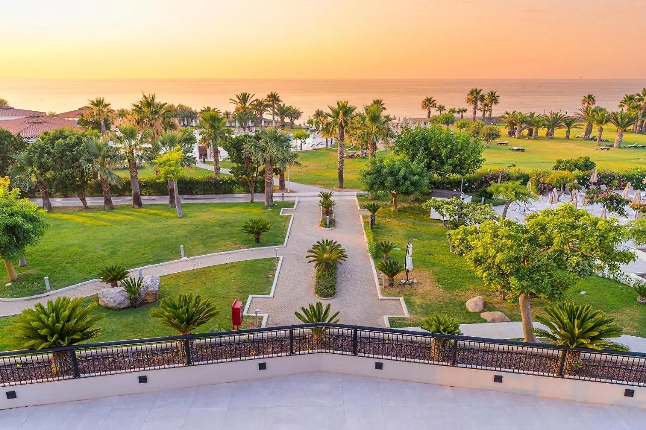 Grand Palladium Sicilia Resort & Spa Campofelice Di Roccella 5*,