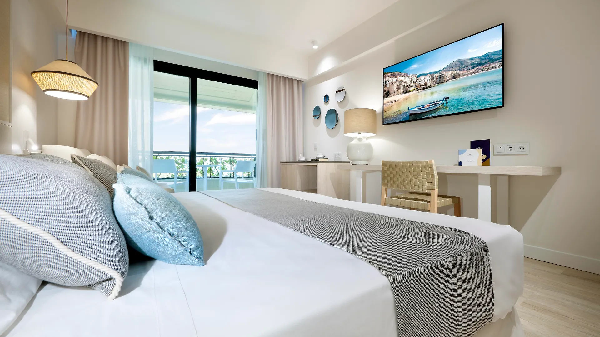 Grand Palladium Sicilia Resort & Spa Кампофеличе-ди-Роччелла