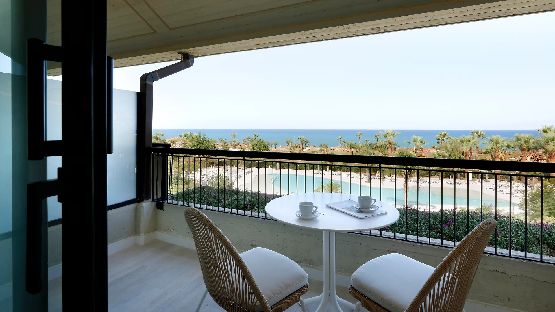 Grand Palladium Sicilia Resort & Spa Кампофеличе-ди-Роччелла 5*,