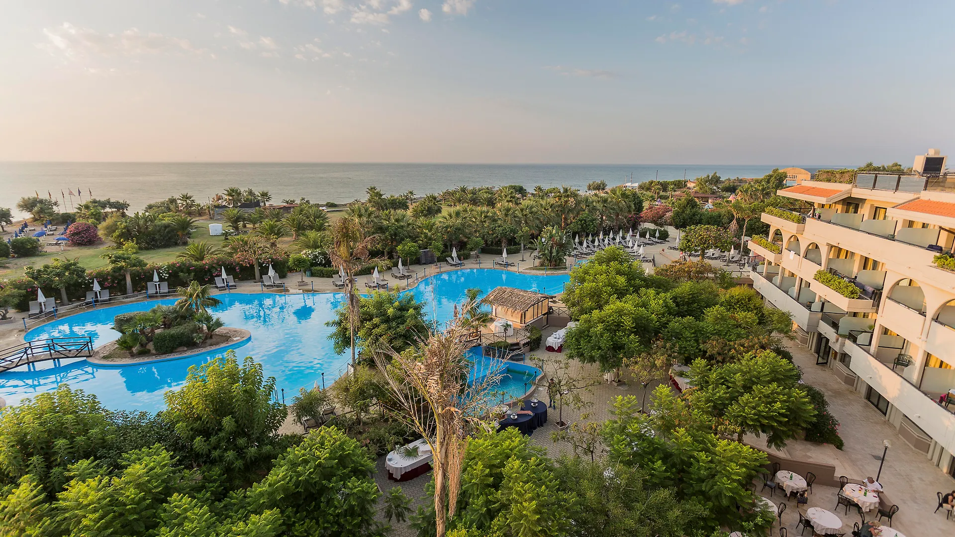 *****  Grand Palladium Sicilia Resort & Spa Кампофеличе-ди-Роччелла Италия