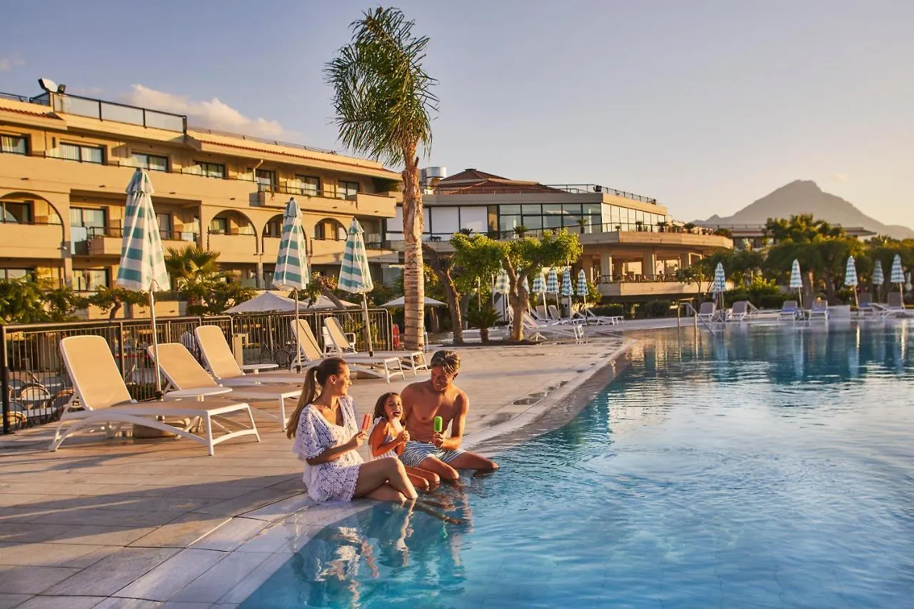 Grand Palladium Sicilia Resort & Spa Кампофеличе-ди-Роччелла